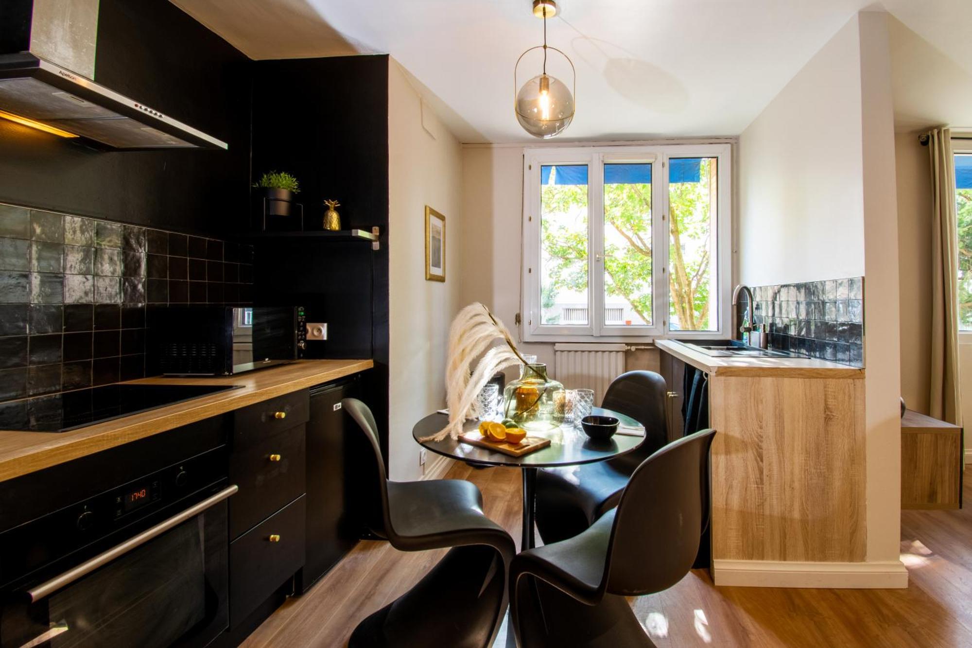 Suite Madison Villeurbanne Exterior photo